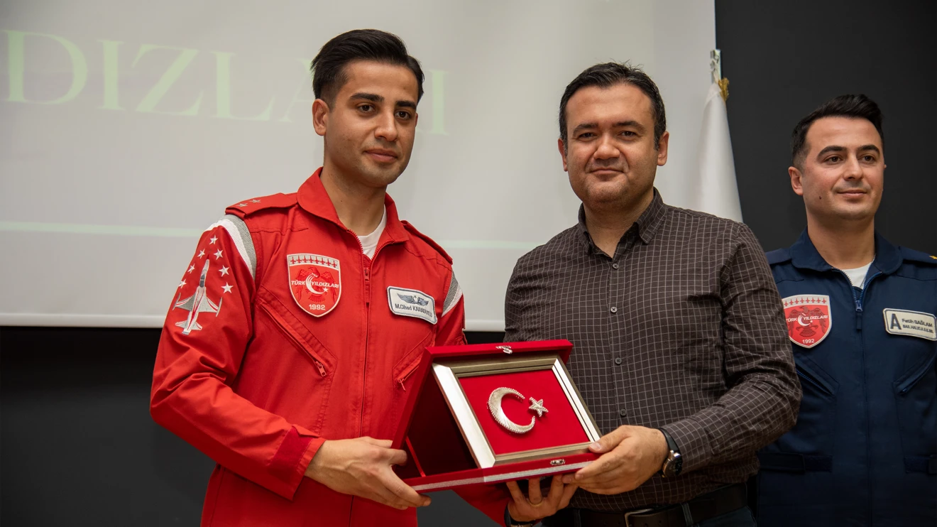 Türk Yıldızları, Selçuk Üniversitesi öğrencileriyle buluştu